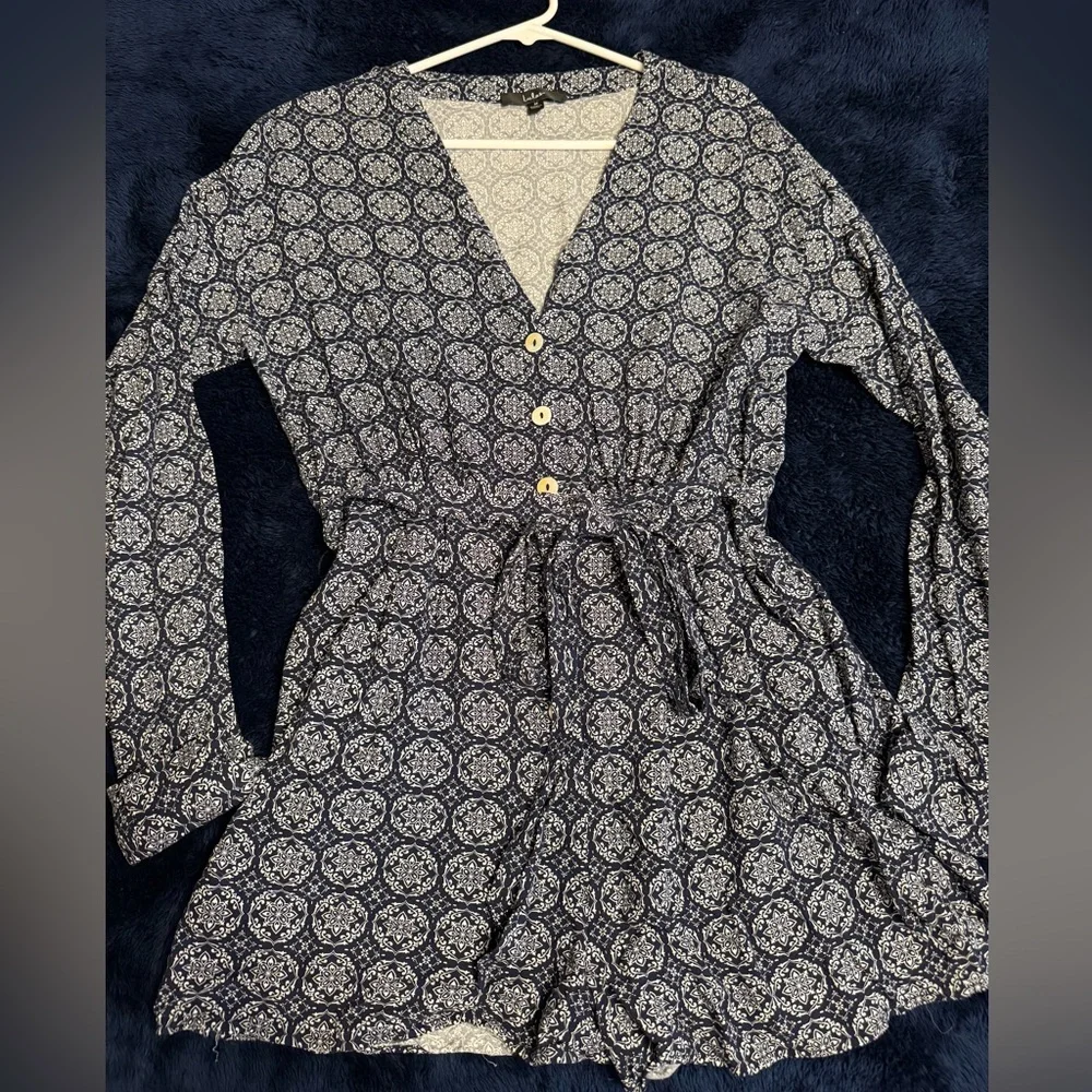Lulus Seaside Vacation Navy Blue Print Button-front Romper - Size M - Picture 2 of 2